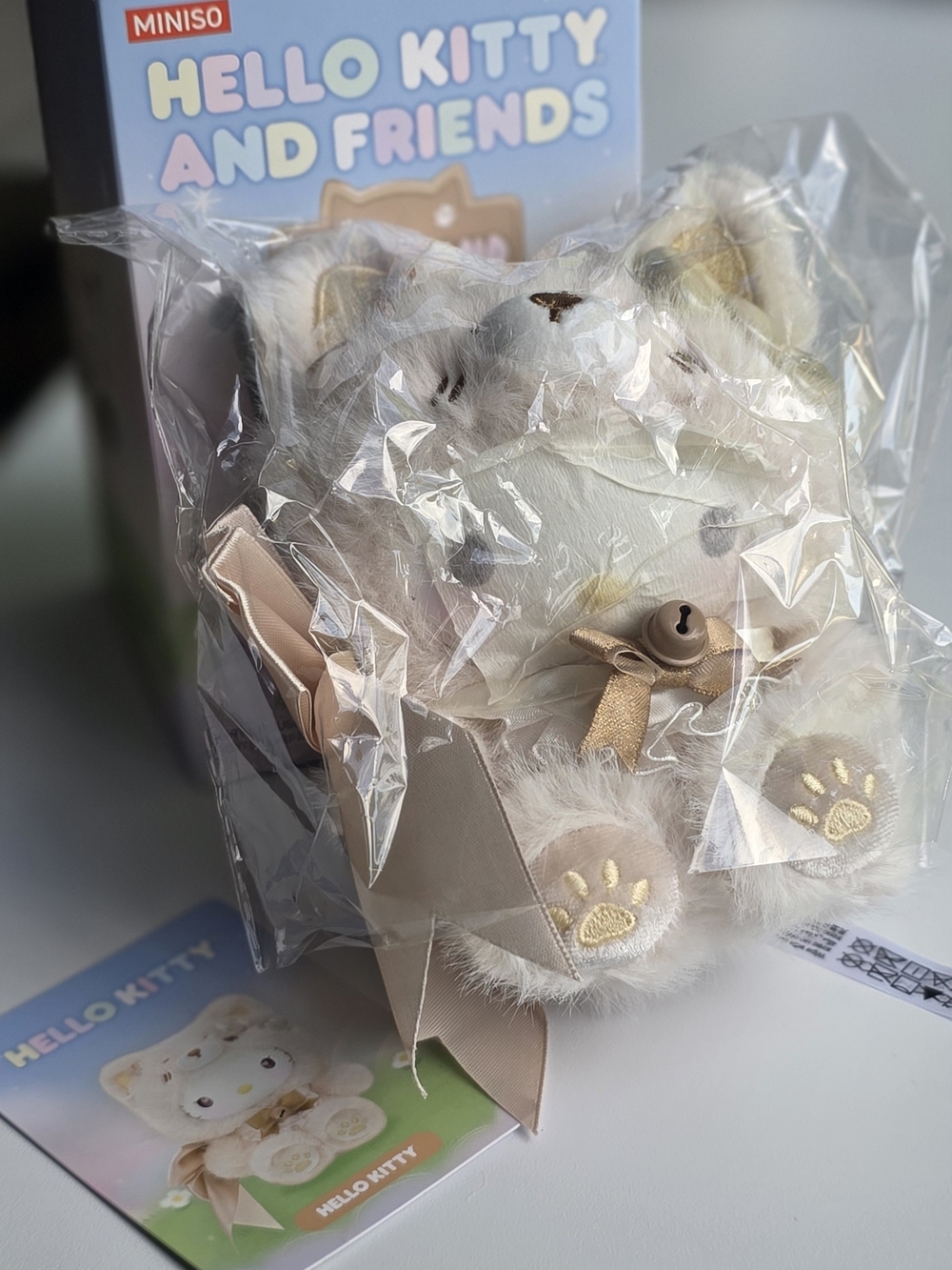 Miniso Hello Kitty And Friends Fox Island Blind Box - Hello Kitty (OPEN BOX)